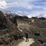 Por que o Nepal probie viagem solo 